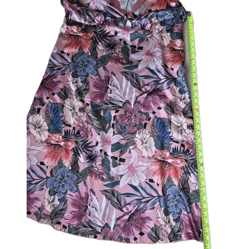 Fitted Styl Romantic Multi-Floral Satin Feel& Lace V-Neck Long Nightgown Size 3X - Picture 7 of 8